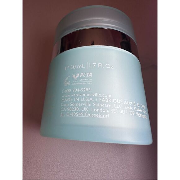 Kate Somerville HydraKate Recharging Water Cream - Facial Moisturizer, Recovers - Picture 3 of 5